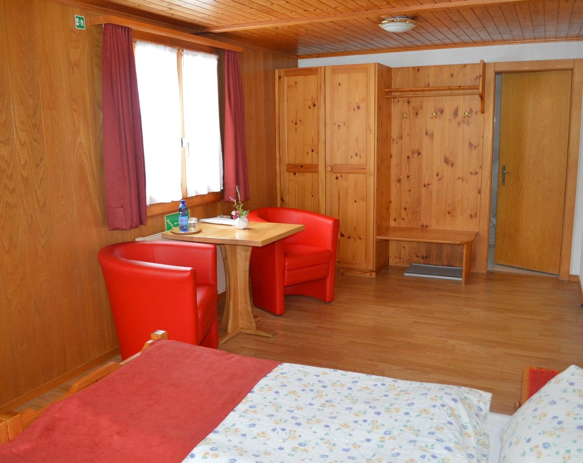 Hotel Grimsel Obergesteln Room photo