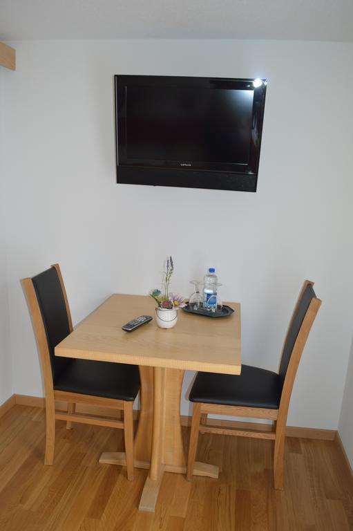 Hotel Grimsel Obergesteln Room photo